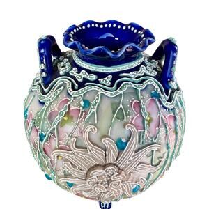 Vintage Nippon Moriage Japanese vase vibrant blue ruffles hand painted handles